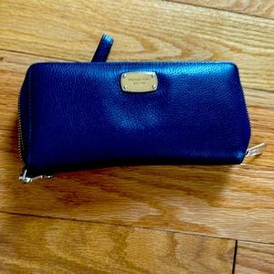 Michael Kors Zippered Wallet